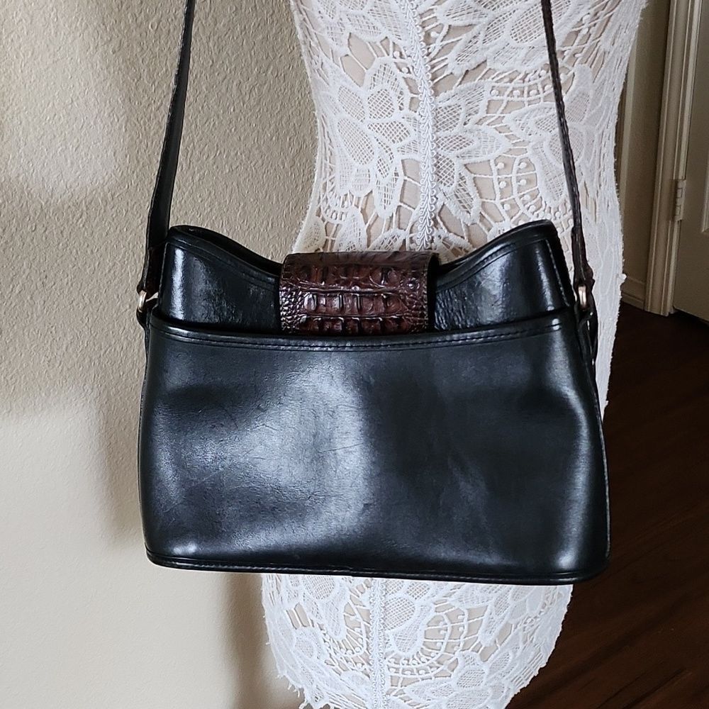Brighton Black and Brown Shoulder Bag - Picture 4 of 14